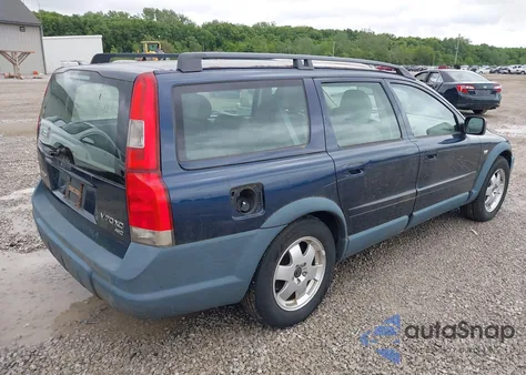 2002 Volvo V70 Xc from USA, damaged, VIN YV1SZ58D721062540